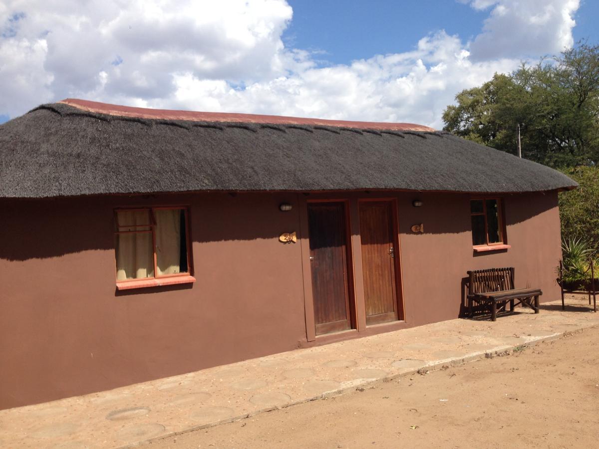 Phokoje Bush Lodge Selebi-Pikwe エクステリア 写真