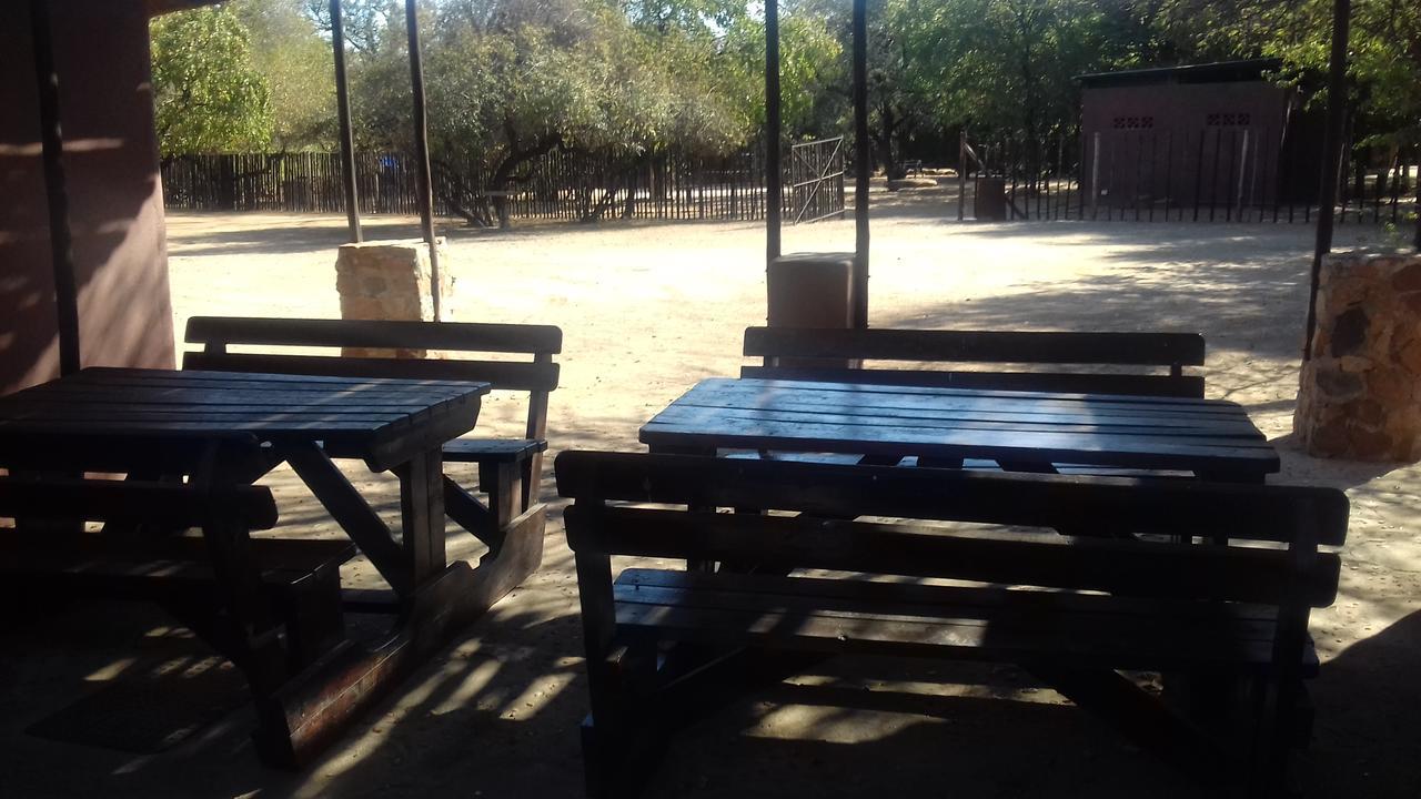 Phokoje Bush Lodge Selebi-Pikwe エクステリア 写真